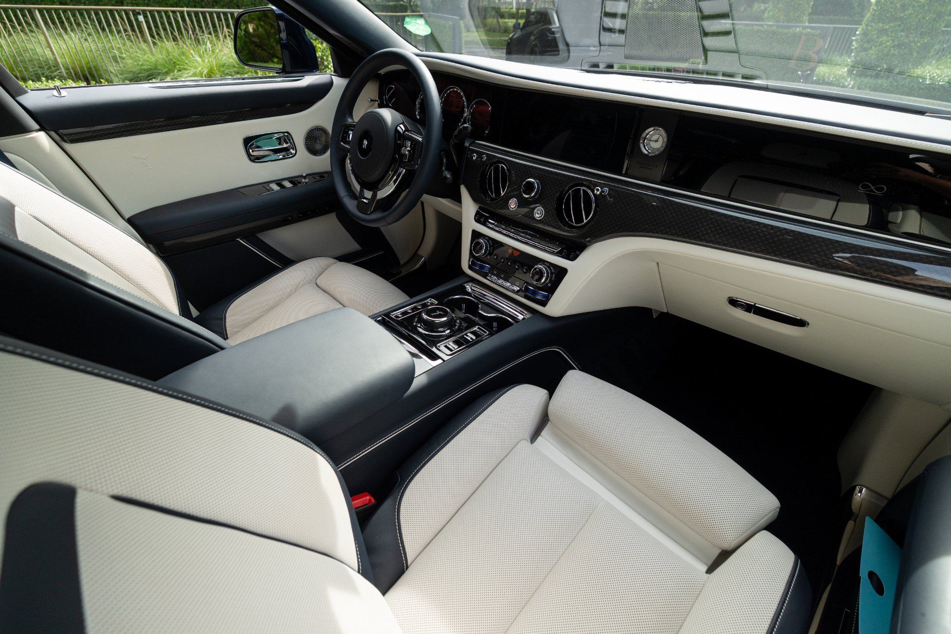 Used 2023 Rolls-Royce Ghost Black Badge w/ Black Badge Ghost Package AWD/4WD image 79