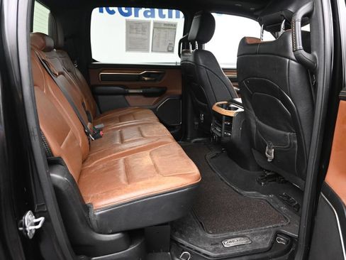 Used 2019 RAM 1500 Limited AWD/4WD image 10