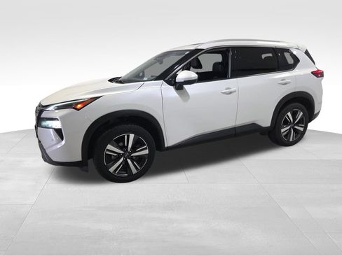 Used 2024 Nissan Rogue SL AWD/4WD image 24