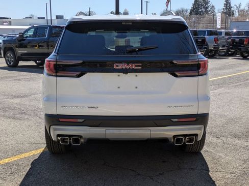 New 2026 GMC Acadia Elevation image 6