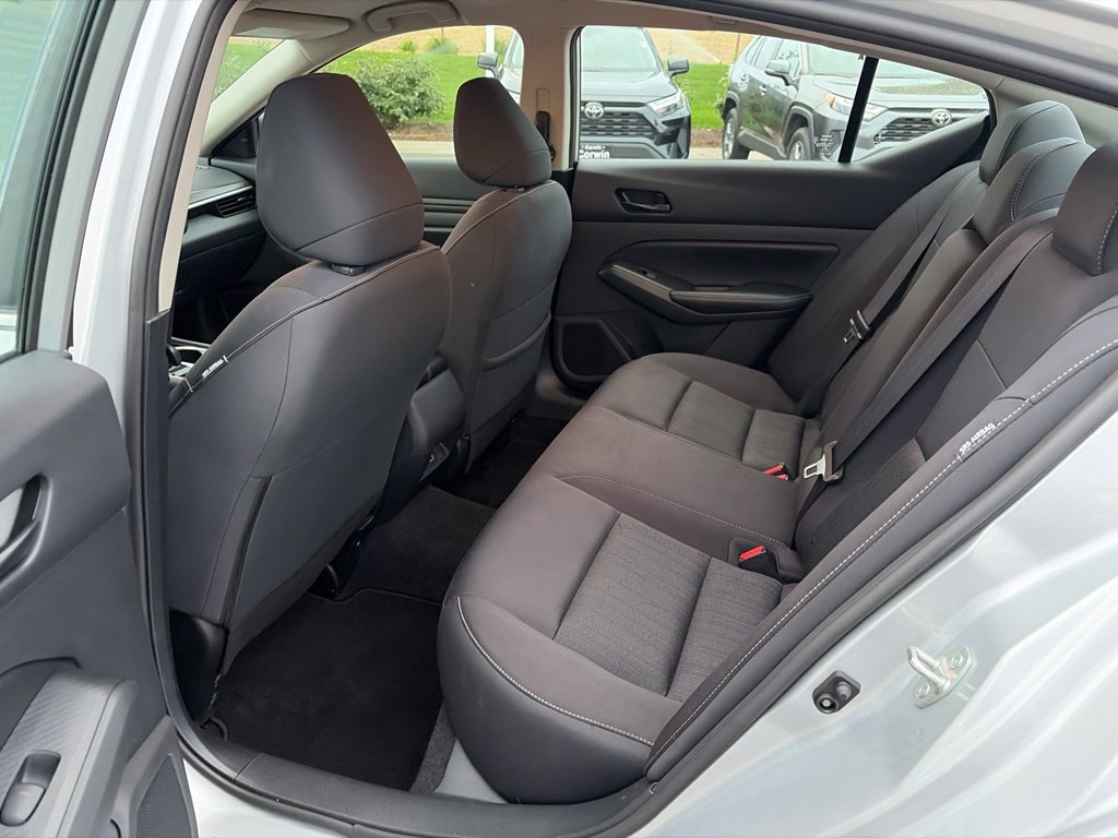 Used 2024 Nissan Altima 2.5 SV FWD image 21