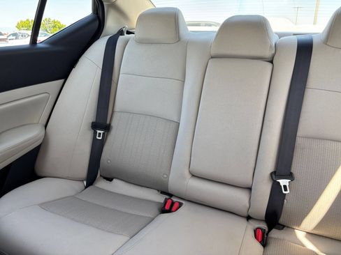 Used 2025 Nissan Altima 2.5 SV FWD image 37