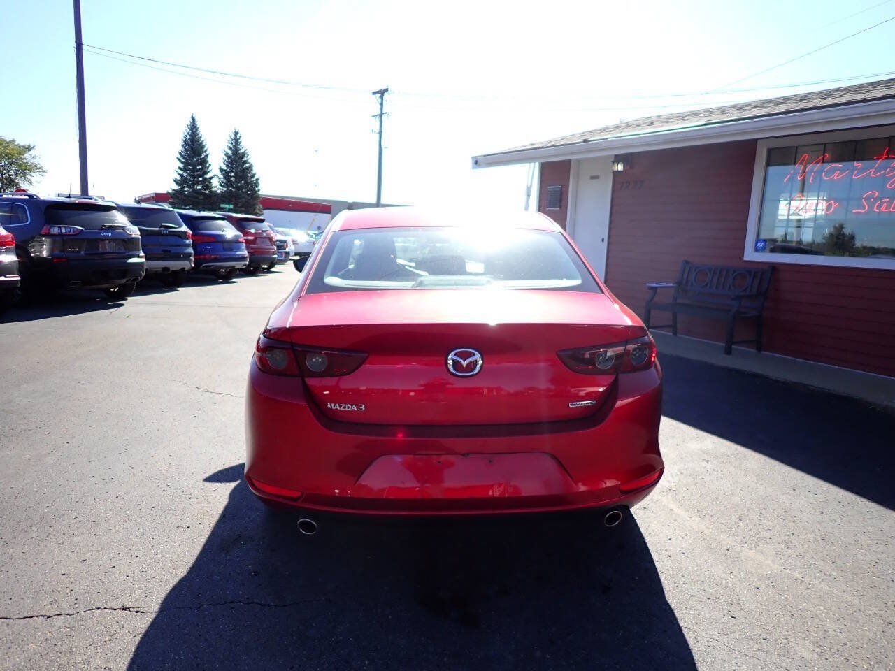 Used 2019 MAZDA MAZDA3 Sedan FWD image 5