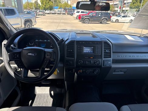 Used 2019 Ford F250 XL w/ STX Appearance Package AWD/4WD image 12