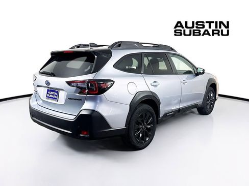 Used 2023 Subaru Outback Onyx Edition image 7