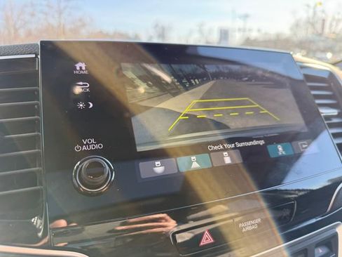 Used 2020 Honda Pilot Elite image 19