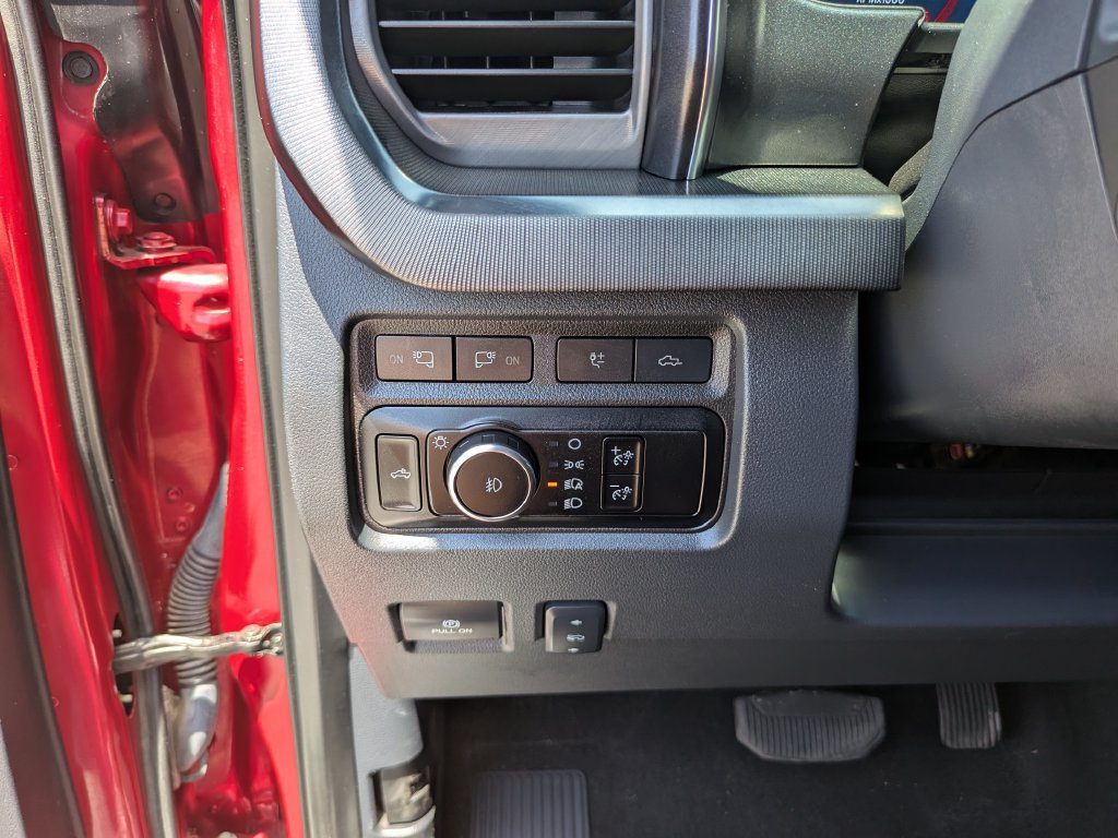 Used 2024 Ford F450 Platinum AWD/4WD image 32