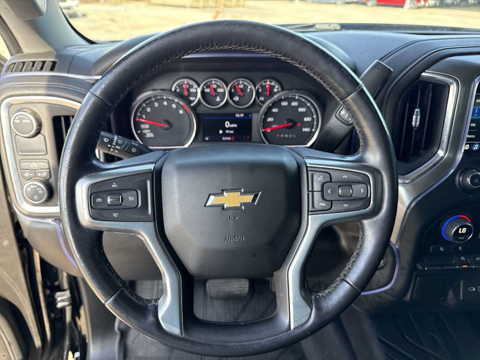 Used 2022 Chevrolet Silverado 1500 LT RWD image 19