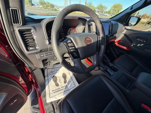 Used 2023 Nissan Frontier PRO-4X w/ Pro-4X Premium Package image 9