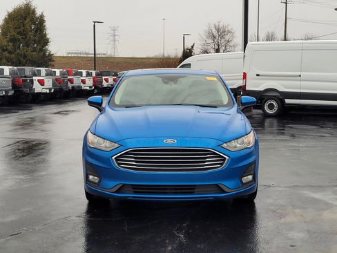 Used 2020 Ford Fusion SE w/ Equipment Group 151A image 9