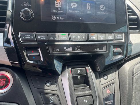Certified 2024 Honda Odyssey EX-L image 19