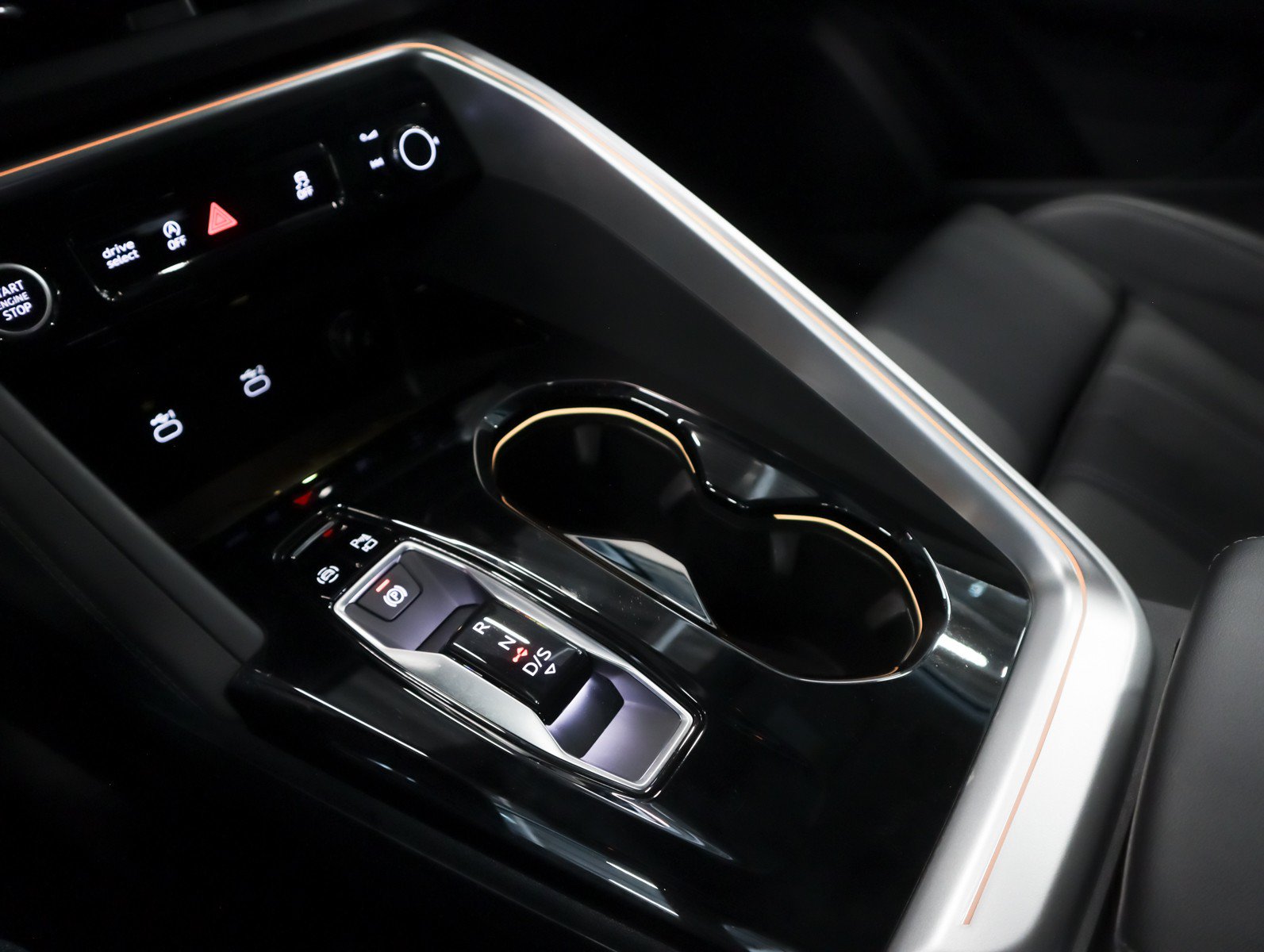 Used 2025 Audi Q5 Premium w/ Premium Plus AWD/4WD image 22