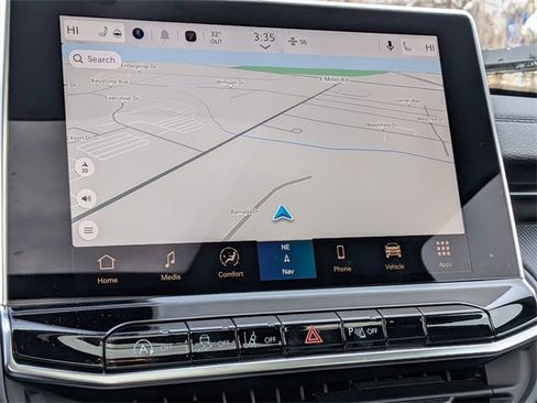 New 2026 Jeep Compass Trailhawk w/ Sun, Sound & Navigation Group image 25