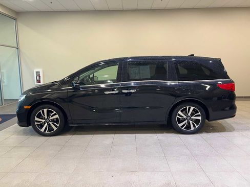 Used 2020 Honda Odyssey Elite image 3