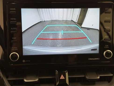 Used 2022 Toyota Corolla LE image 16