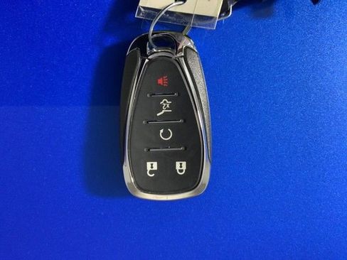 Used 2024 Chevrolet Equinox LT image 38