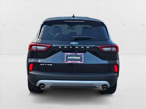 New 2025 Ford Escape Active image 8