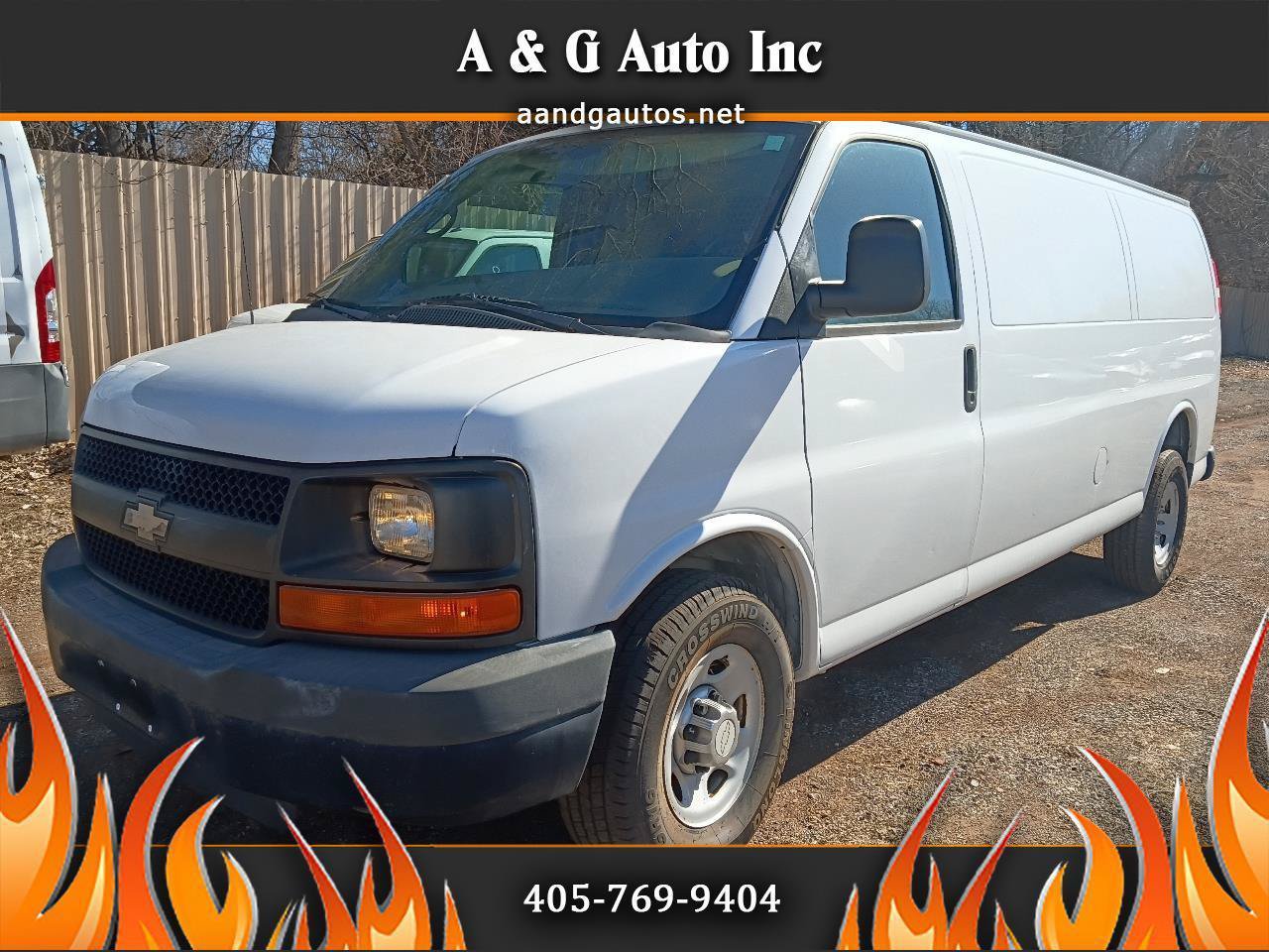 Used 2010 Chevrolet Express 2500 Extended RWD image 1