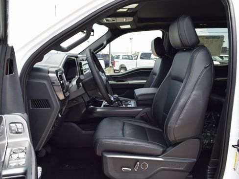 New 2025 Ford F150 Lariat w/ Equipment Group 502A High image 18