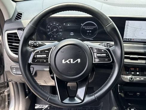 Used 2024 Kia Seltos S FWD image 18