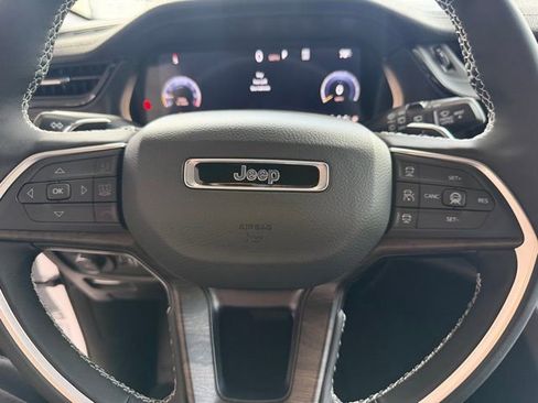 New 2026 Jeep Grand Cherokee Limited AWD/4WD image 15