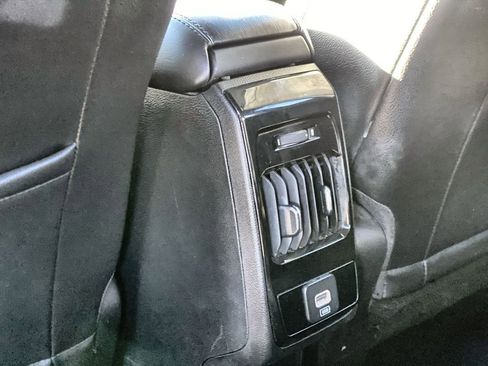 Used 2023 Jeep Compass Limited image 12