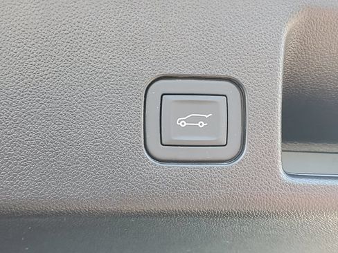 Used 2024 Chevrolet Equinox EV LT w/ LPO, All-Weather Mat Package AWD/4WD image 9
