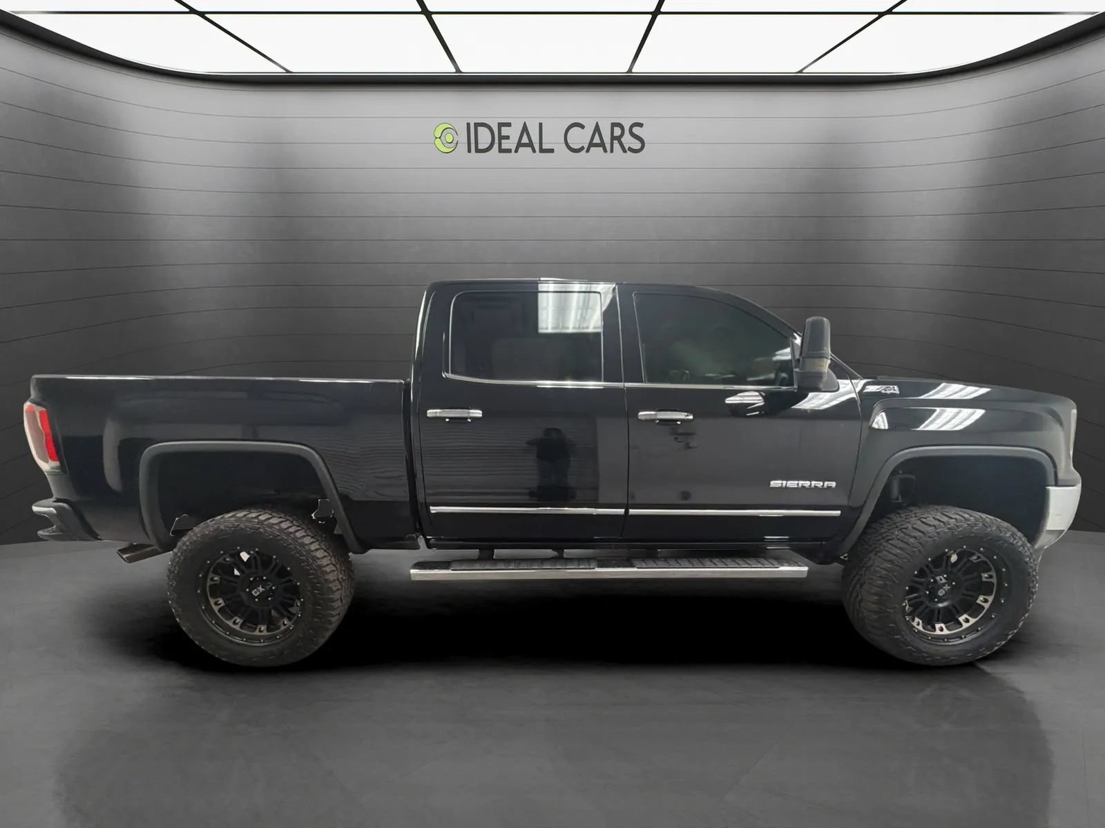 Used 2016 GMC Sierra 1500 SLT w/ SLT Premium Package AWD/4WD image 4