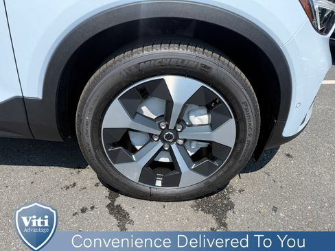 New 2026 Volvo XC40 B5 Plus w/ Protection Package Premier AWD/4WD image 10