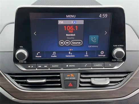 Used 2024 Nissan Altima 2.5 SV image 19