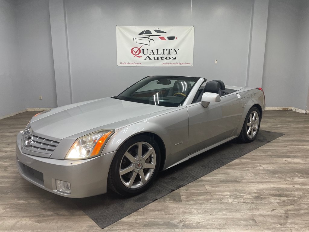 Used 2006 Cadillac XLR RWD image 1