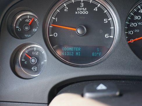 Used 2014 GMC Yukon XL SLT AWD/4WD image 10