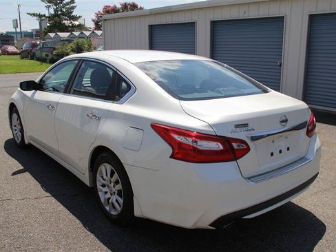 Used 2017 Nissan Altima 2.5 S w/ Power Driver Seat Package FWD image 7
