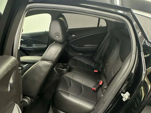 Used 2018 Chevrolet Volt Premier w/ Driver Confidence Package image 43