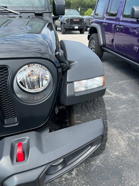 Used 2022 Jeep Wrangler Rubicon w/ Cold Weather Group AWD/4WD image 3