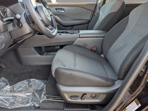 Used 2023 Nissan Rogue SV AWD/4WD image 12