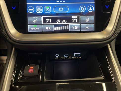 Certified 2025 Subaru Legacy Premium image 24
