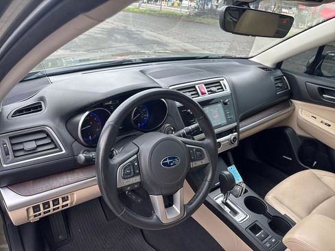 Used 2017 Subaru Outback 2.5i Limited image 15