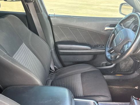 Used 2023 Dodge Charger SXT RWD image 31