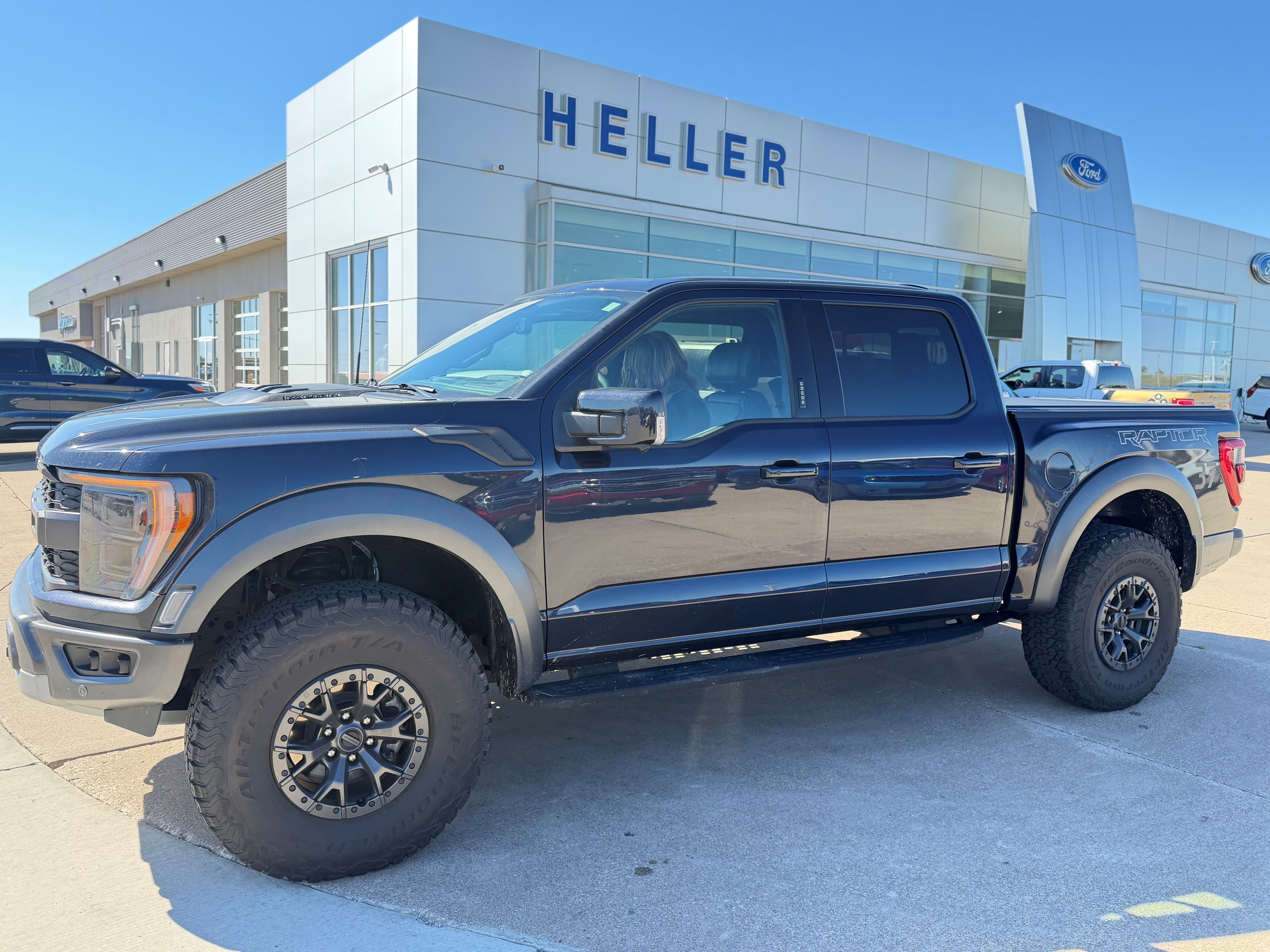 Used 2022 Ford F150 Raptor w/ Raptor 37 Performance Package AWD/4WD image 3
