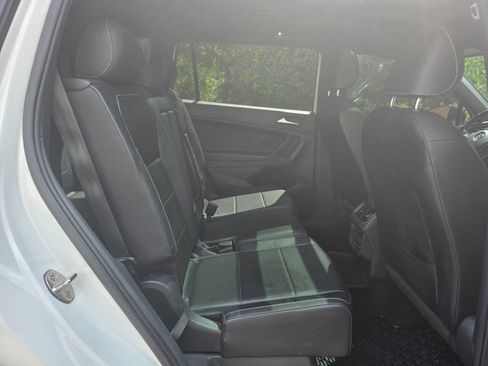 Used 2021 Volkswagen Tiguan SE R-Line image 31