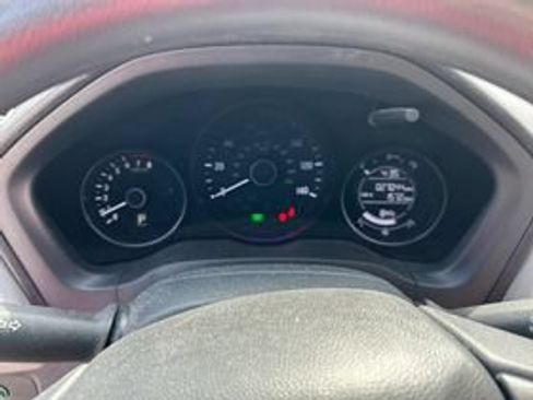 Used 2022 Honda HR-V LX image 12