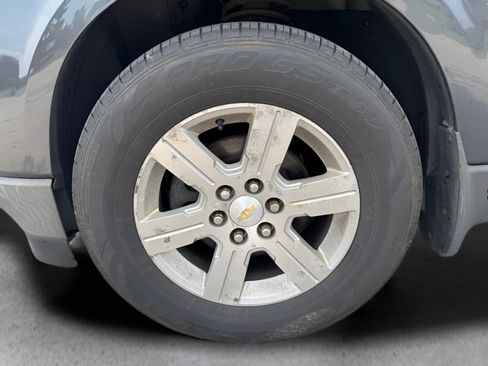 Used 2011 Chevrolet Traverse LT w/ Personal Connectivity Package AWD/4WD image 11