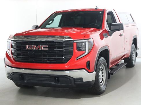 Used 2022 GMC Sierra 1500 Pro w/ Convenience Package image 4