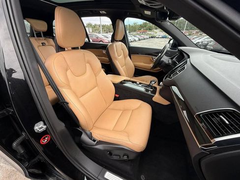 Used 2018 Volvo XC90 T6 Momentum w/ Convenience Package AWD/4WD image 26