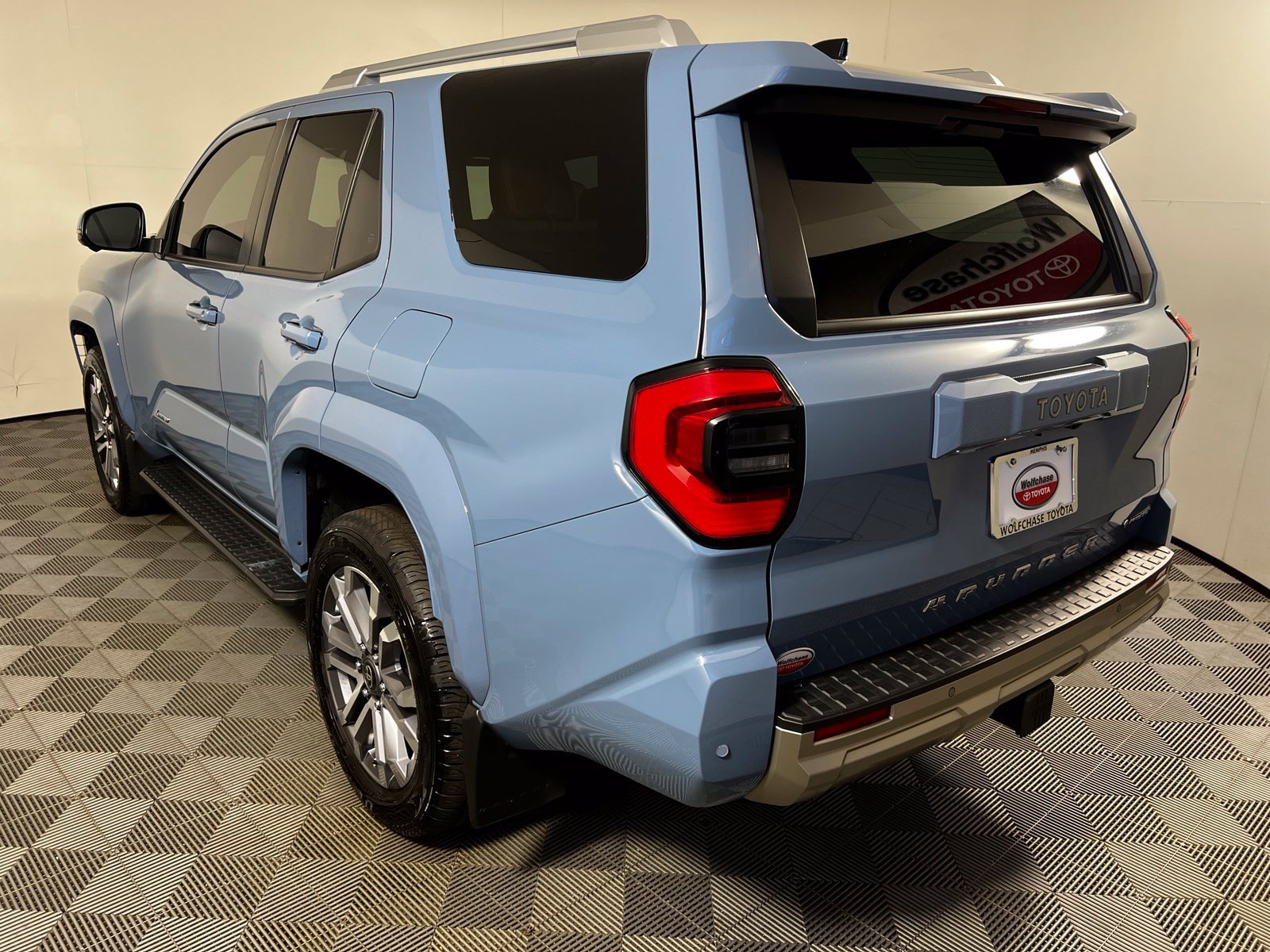 Certified 2025 Toyota 4Runner Limited AWD/4WD image 7