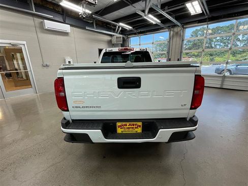 Used 2022 Chevrolet Colorado LT w/ Fleet Safety Package RWD image 4
