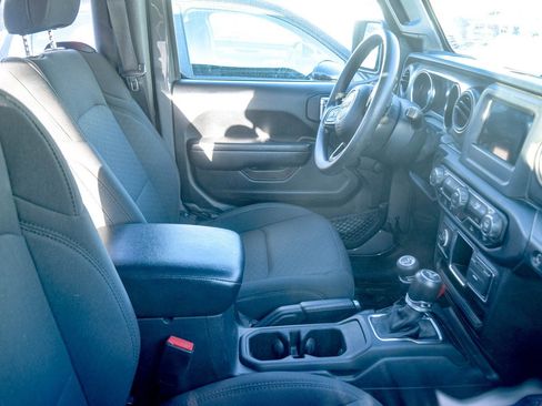 Used 2023 Jeep Wrangler Sport image 18