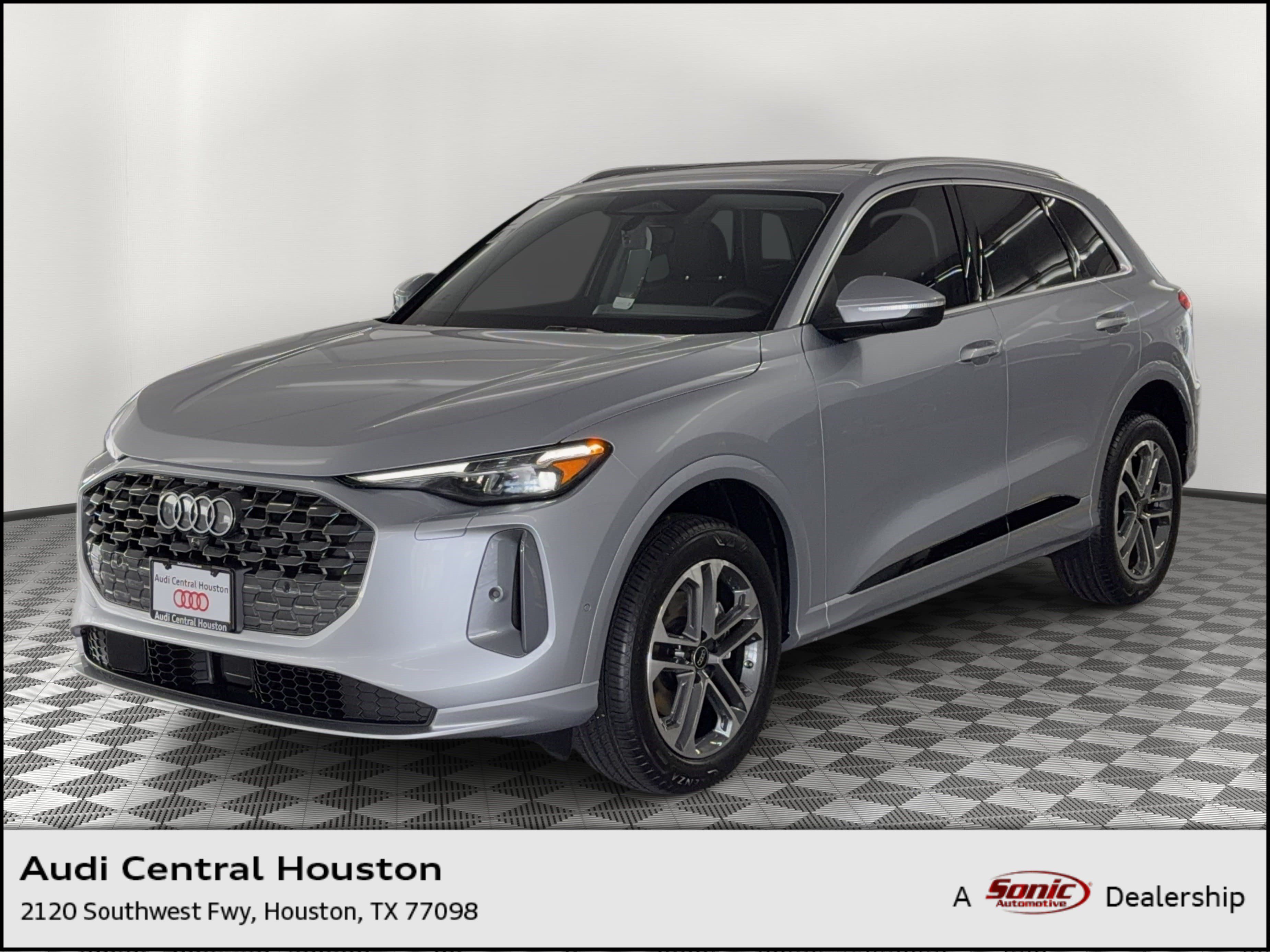 New 2026 Audi Q5 Premium Plus w/ Premium Plus AWD/4WD image 1