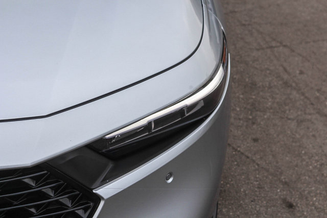 Used 2023 Honda Accord Touring image 13